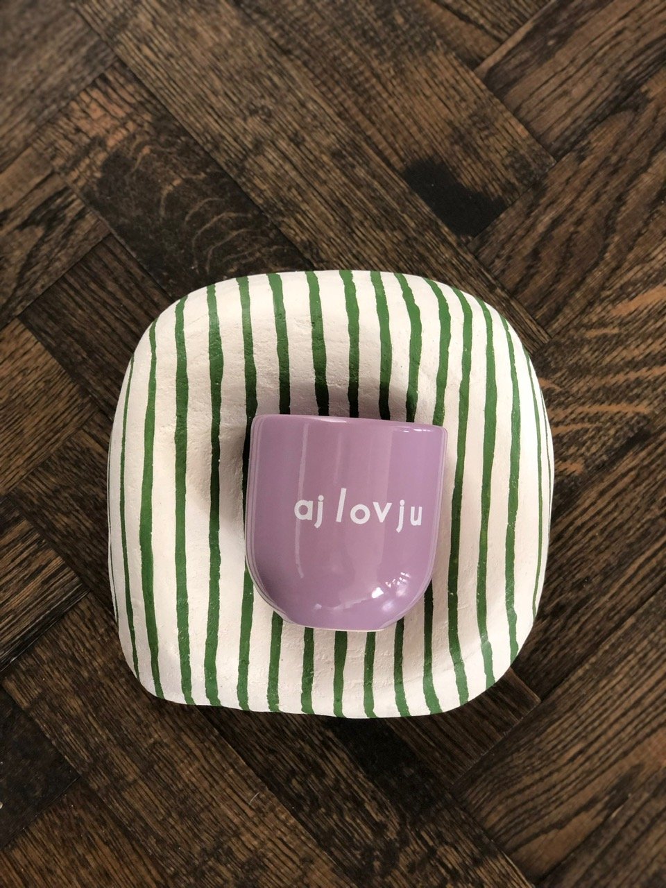 Sisi mug, Ajlovju