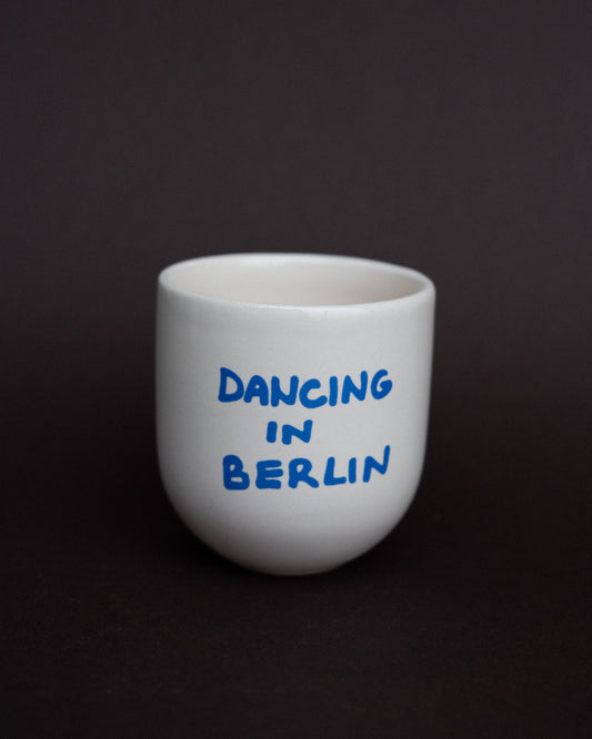 Sisi mug, Dancing in Berlin