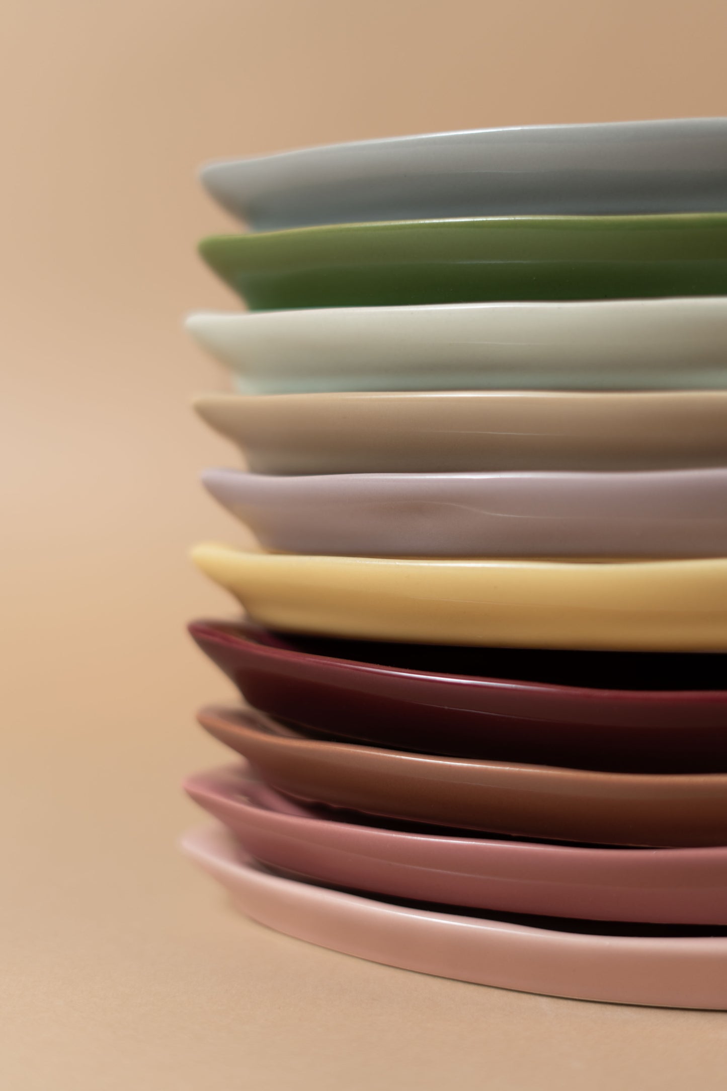 Sisi lip plate, burgundy