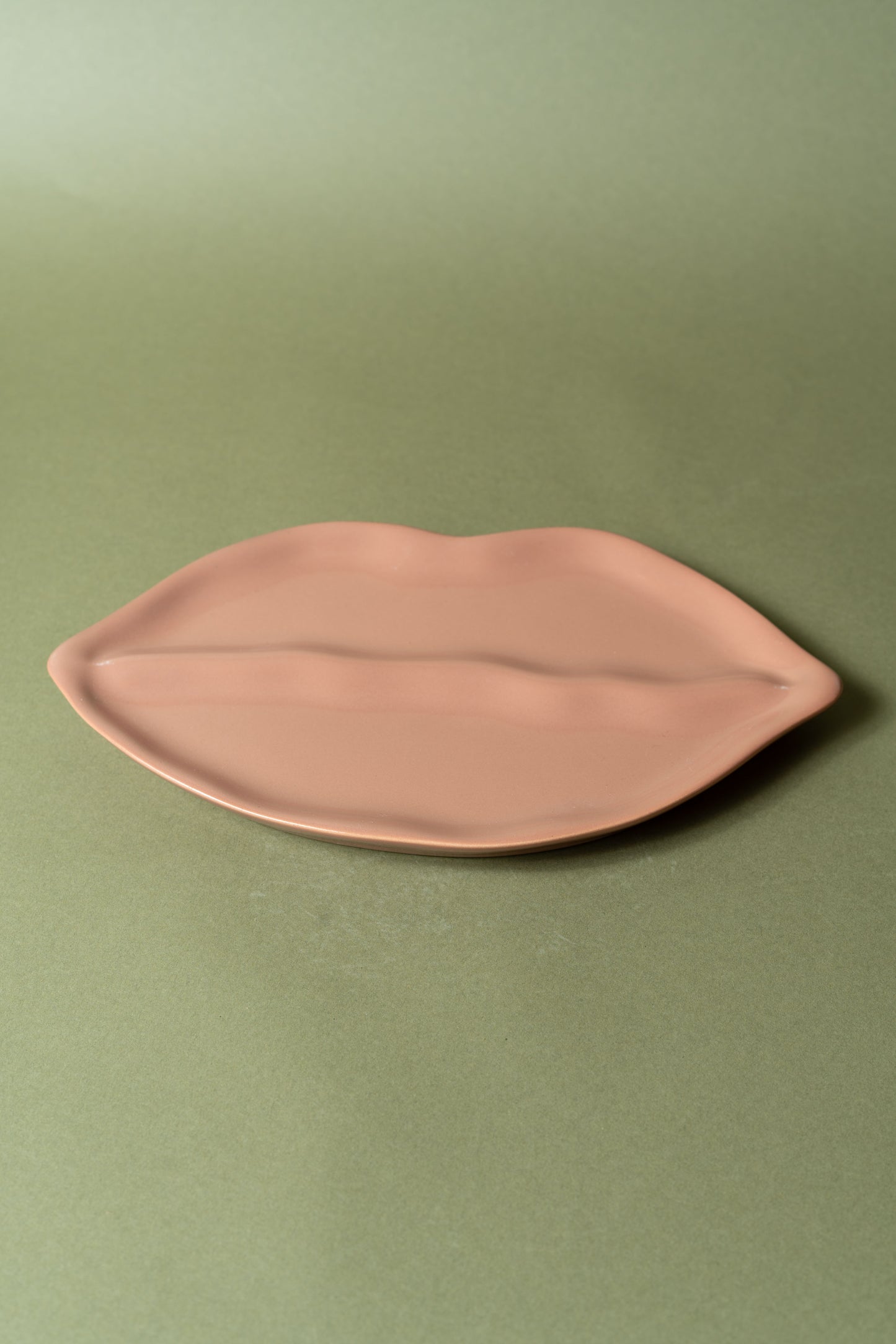 MOCCA LIP PLATE