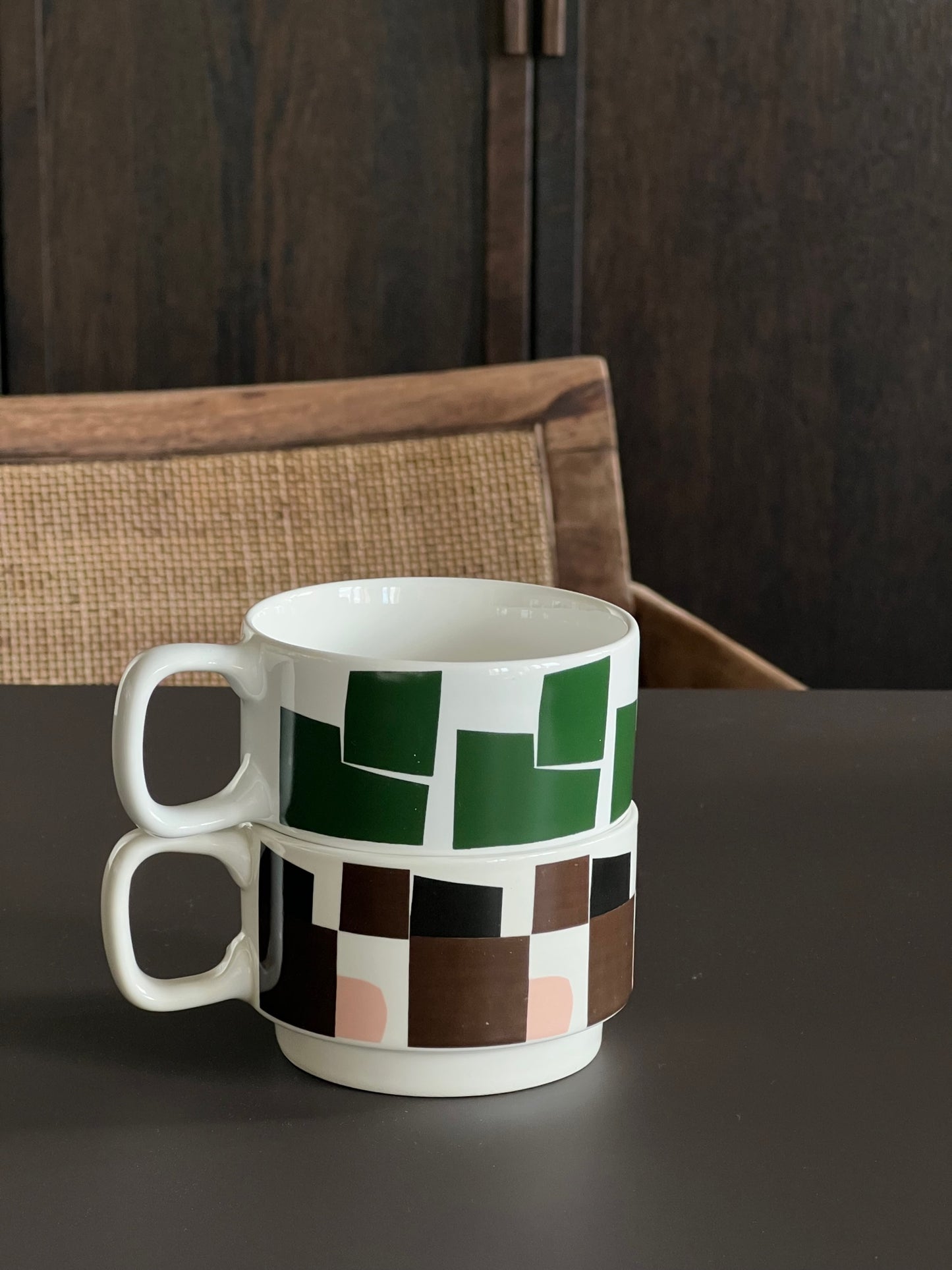 Sisi cup, brown mix graphic