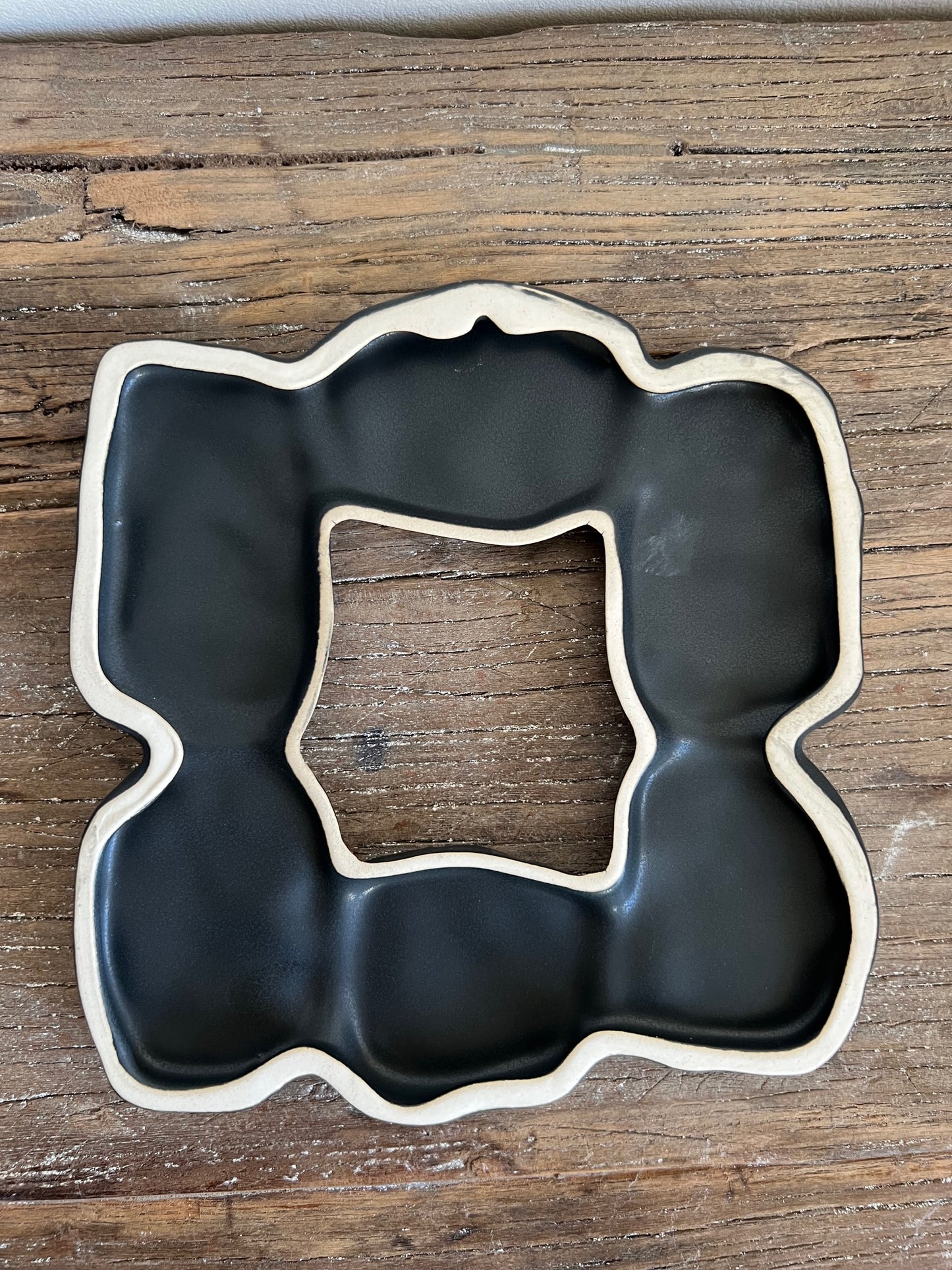 Sisi ceramic FRAME, mat black