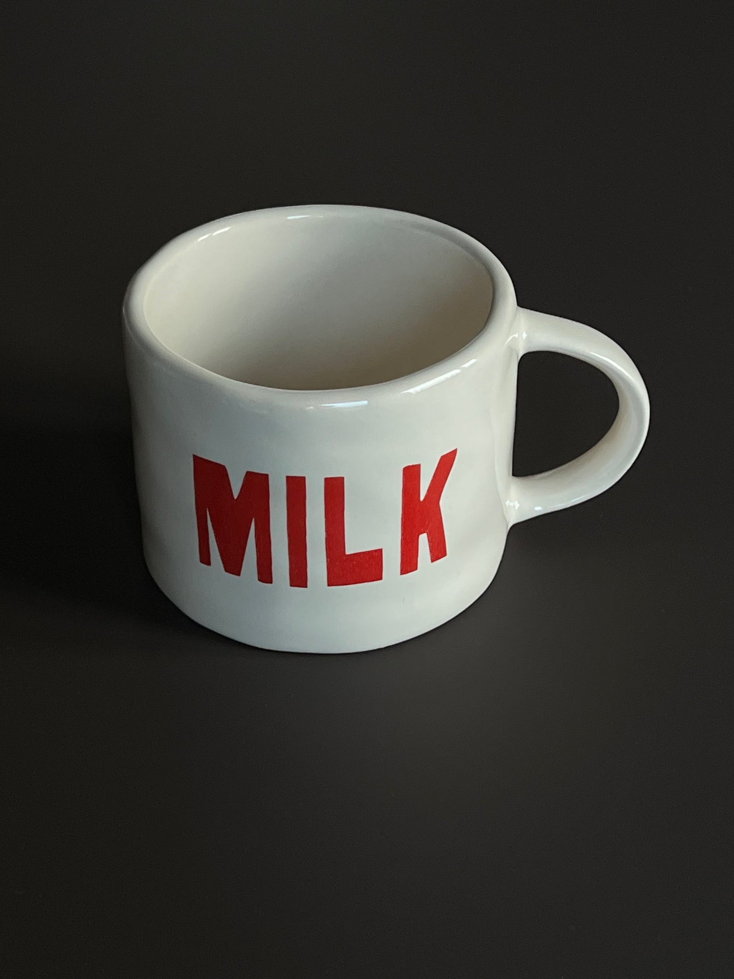 Sisi mug, MILK