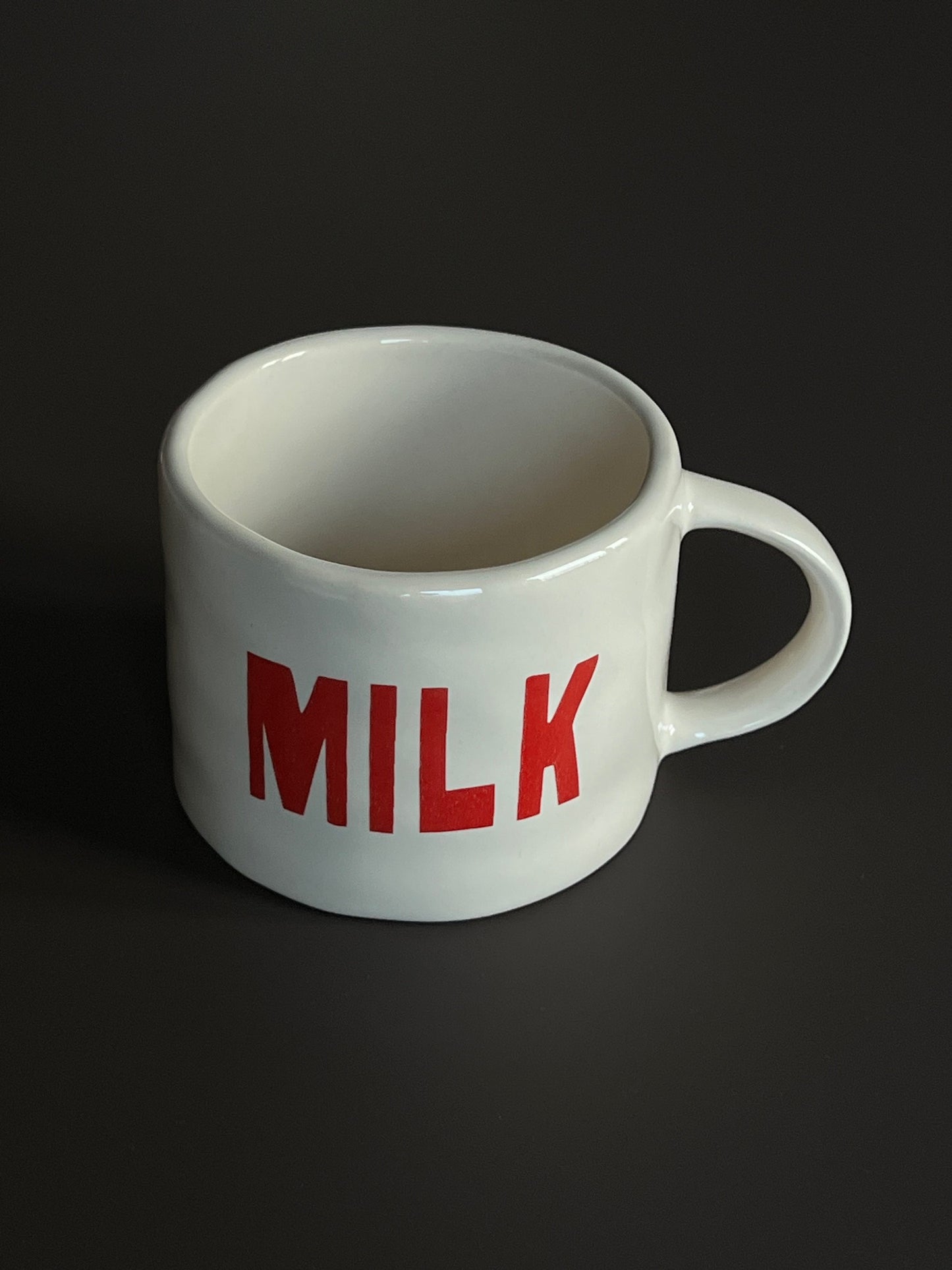Sisi mug, MILK