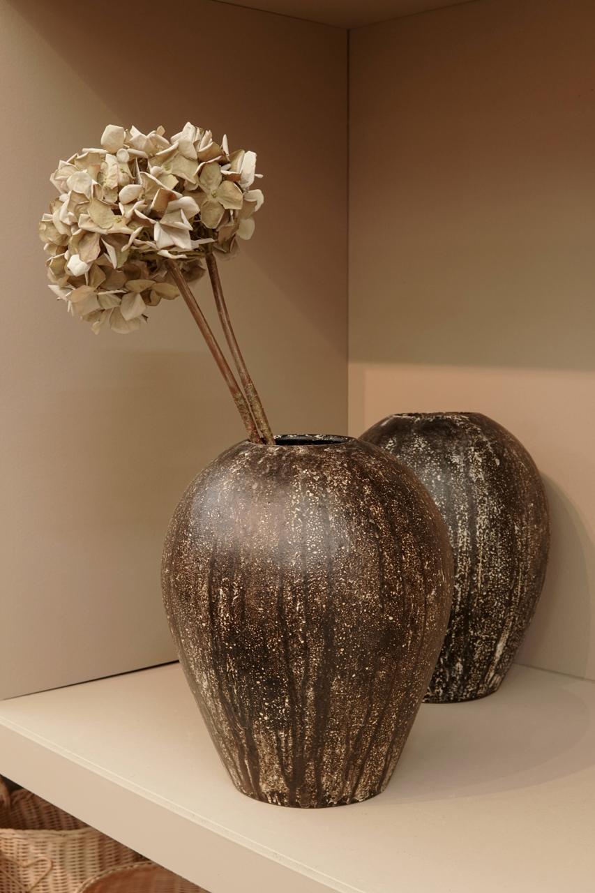 Terracotta vase Sabina