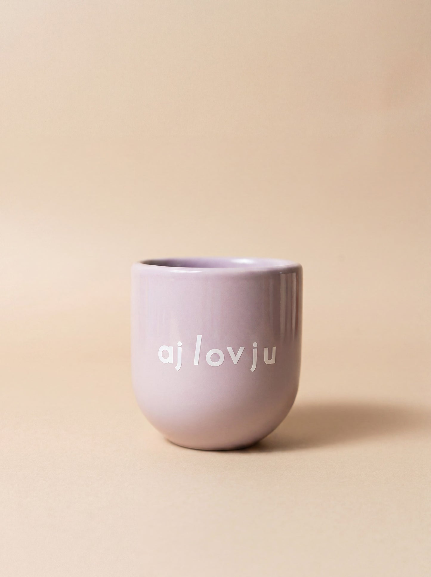 Sisi mug, Ajlovju