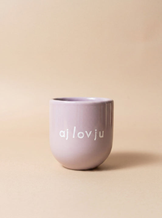 Sisi mug, Ajlovju