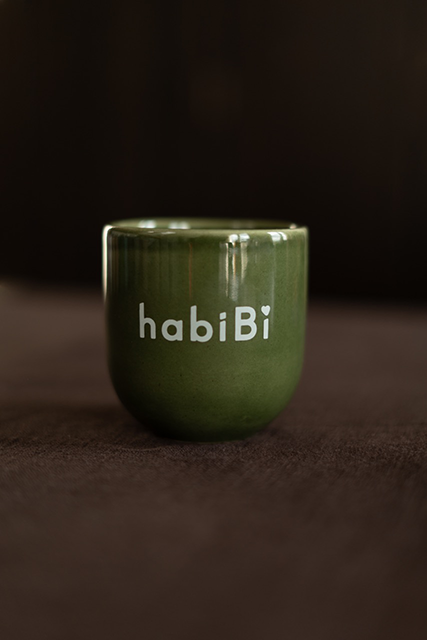 Sisi mug, Habibi