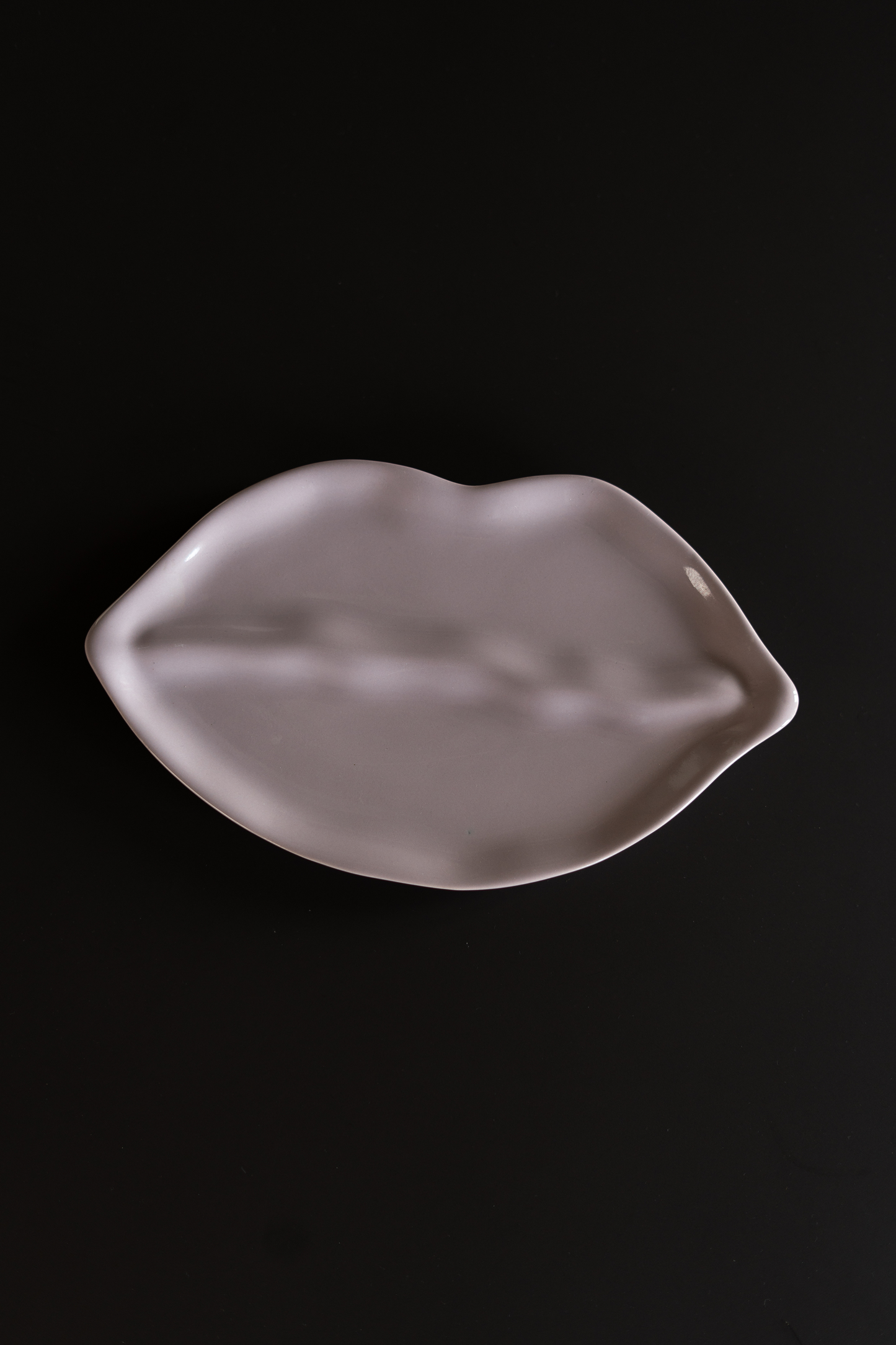 Sisi plate, Lip Lilac